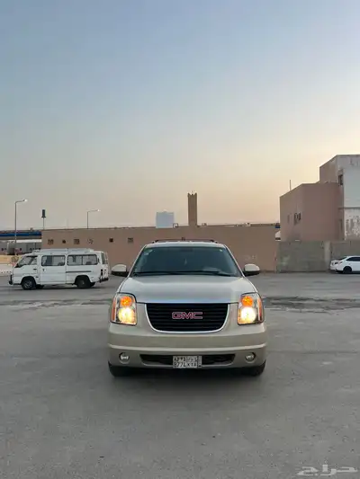 جي ام سي يوكون نص فل 2009 للبيع 0