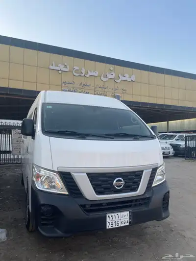 للبيع باص اورفان نيسان ركاب ديزل نظيف 0
