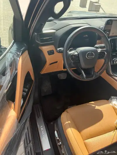 لكزس LX600 موديل 2024 فئةBB شبه الجديد 20