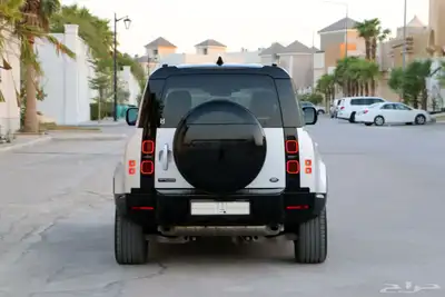لاند روفر دفندر 2020 Defender First Edition V6 6
