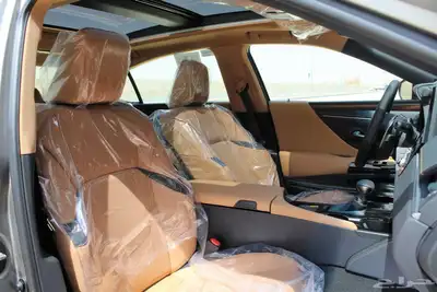 لكزس - ES350 CC - بريمي - 2025 25