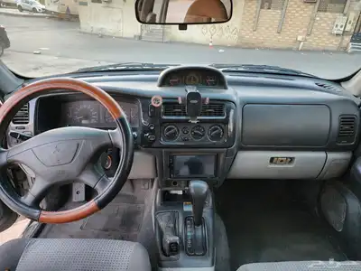 جيب متسبيشي ناتيفا 2008 19