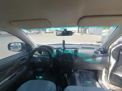 ميتسوبيشي L200 7