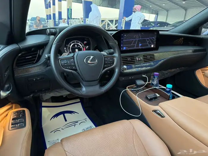 لكزس LS350 2024 عبداللطيف جميل على الضمان 9