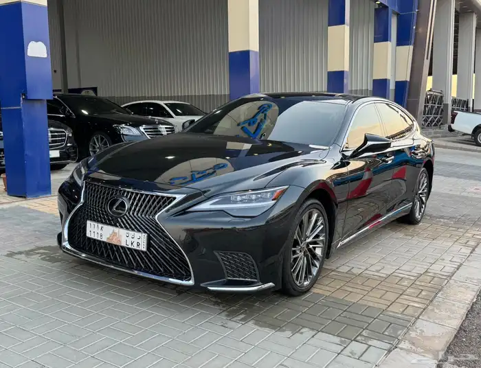 لكزس LS350 2024 عبداللطيف جميل على الضمان 0