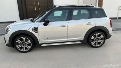 ميني كوبر كانتري مان مخزن ناغي ضمان وصيانه موديل 2023 3
