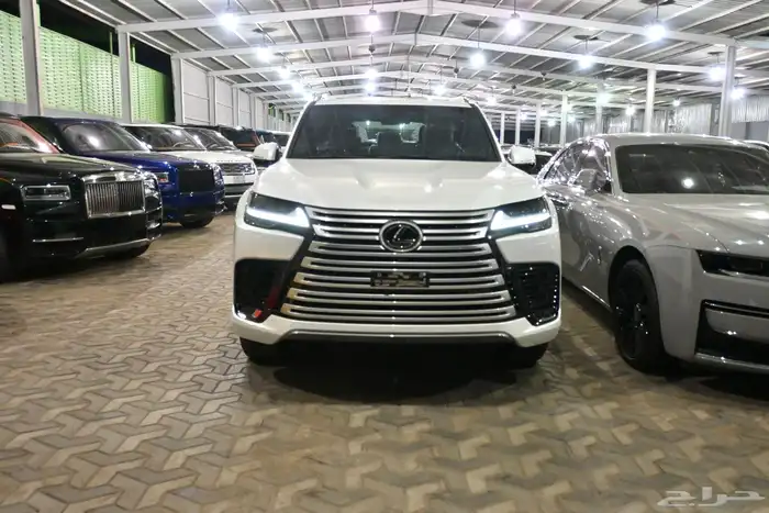 جيب لكزس LX600 2024 BB شبه جديد 1