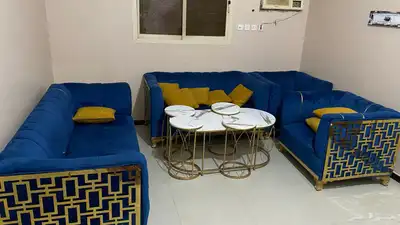 كنب مع طاولة 0