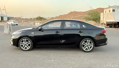 كيا K3 سيراتو 2021 فل بدون فتحه بحالة الوكاله للبيع 2