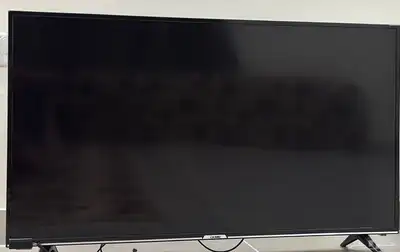 شاشة LED بكامل اغراضها استخدام بسيط الشركة KMC 43 بوصة 3