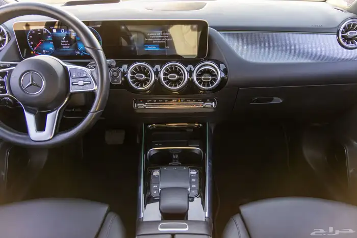مرسيدس GLA250 اعلى فئة موديل 2021 25