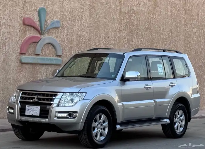 مستبيشي باجيرو 2022 GLS 1