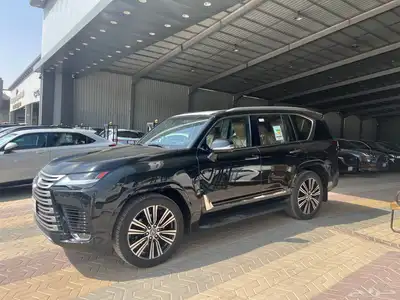 لكزس LX600 موديل 2024 فئةBB شبه الجديد 5