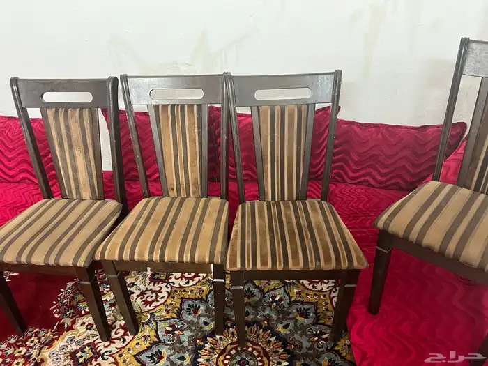 طاولة طعام 5