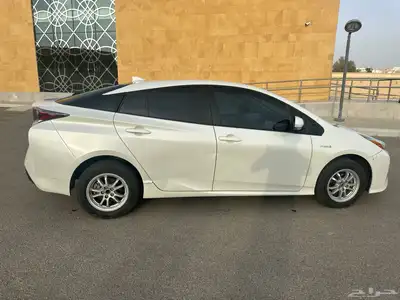تويوتا بريوس 2017 مخزن ممشى 73 الف بحالة الوكالة 11