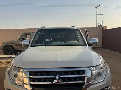 سيارة متسوبيشي باجيرو 2018 من المالك مباشره الممشى 92000 0