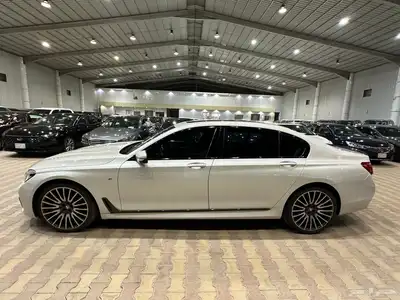 بي ام دبليو 730 موديل 2017 فل كامل 5