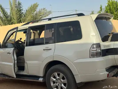 سيارة متسوبيشي باجيرو 2018 من المالك مباشره الممشى 92000 9