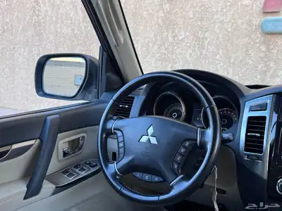 مستبيشي باجيرو GLS 2020 27