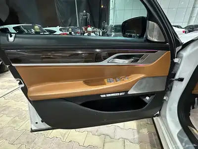 بي ام دبليو 730 موديل 2017 فل كامل 31
