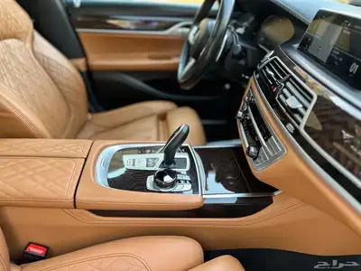 بي ام 2021 740i ضمان وصيانه مجانيه 38