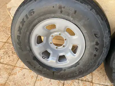 5 جنوط باترول حديد مع كفرات بالون 2