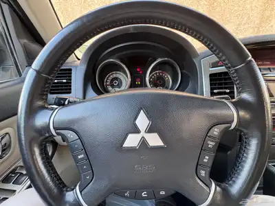 مستبيشي باجيرو GLS 2020 20