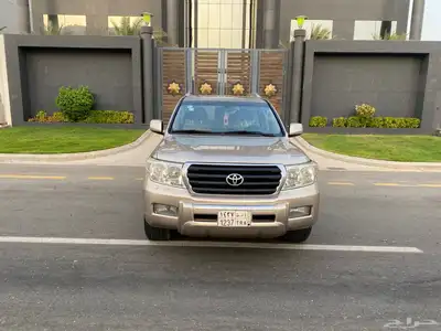 لاندكروزر مالك أول 8