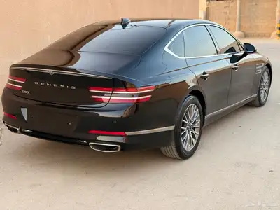 جنسس G80 بنزين 2021 4
