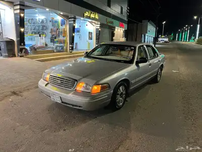 فورد فكتوريا 2003 4