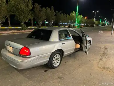 فورد فكتوريا 2003 1