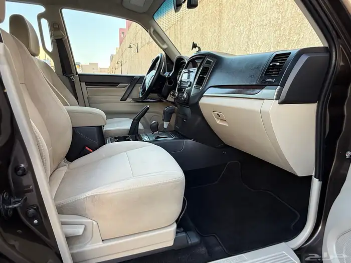 باجيرو 2020 GLS 36