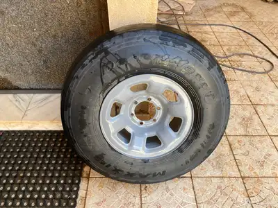 5 جنوط باترول حديد مع كفرات بالون 6