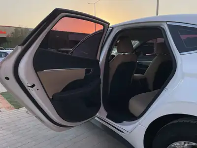 هونداي سوناتا 2020قياده ذاتيه داخلي بيج (بنزين)2.0L 25