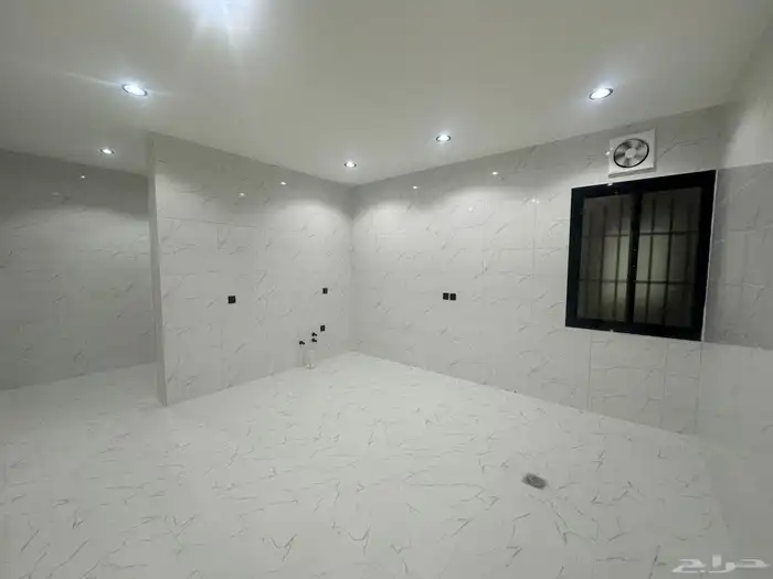 شقه تمليك للبيع بمساحه واسعه 300 متر وسعر مغري 7