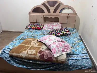 bed with dressing table for sale 0