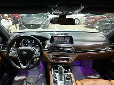 بي ام دبليو 730 موديل 2017 فل كامل 19