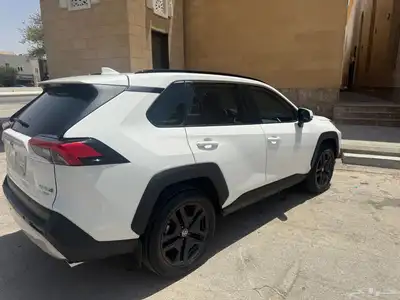 راف فور ادفنشر لون ابيض 2024 ماشي 30 الف 1
