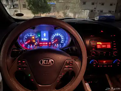 كيا سيارتو للبيع 1