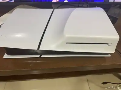 جهاز سوني 5 شبه جديد (مع مدخل اشرطه) و يد تحكم و سماعة 3