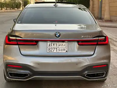 بي ام 2021 740i ضمان وصيانه مجانيه 10