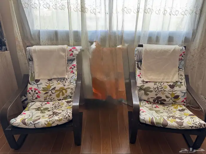 كرسين هزاز الواحد 100 ريال 0