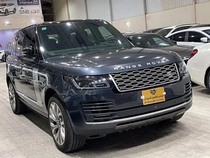 للبيع رنج روفر 2021 فل كامل p400سعودي 0