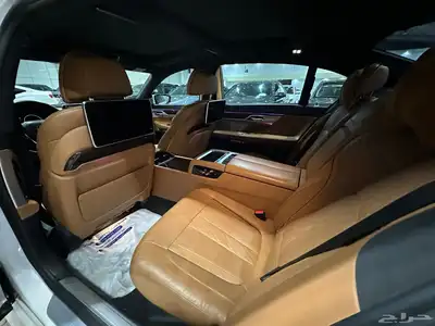 بي ام دبليو 730 موديل 2017 فل كامل 29