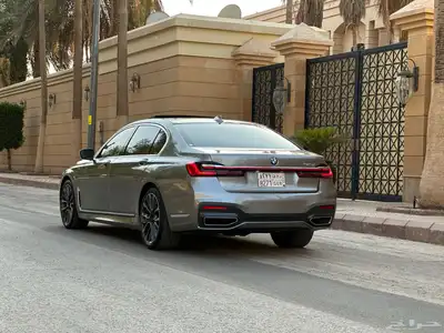 بي ام 2021 740i ضمان وصيانه مجانيه 7