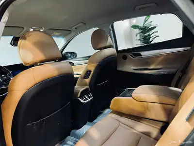 ازيرا جرانديور 2022 بحاله ممتازه بطاقه جمركيه 8