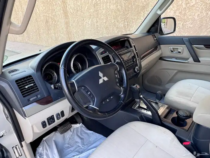 مستبيشي باجيرو 2022 GLS 33