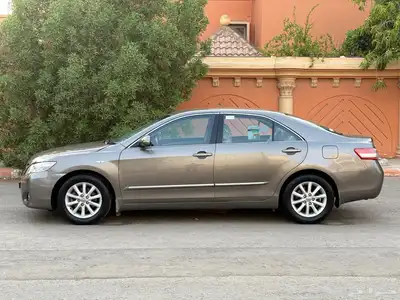 تويوتا كامري 2010 فل كامل للبيع 6