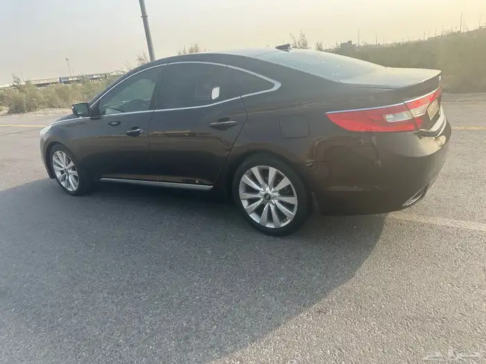 ازيرا 2015 فل كامل اعلى فئة 7