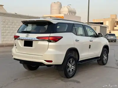 فورتشنر 2020 دبل 4 سلندر نظيف جدا 5